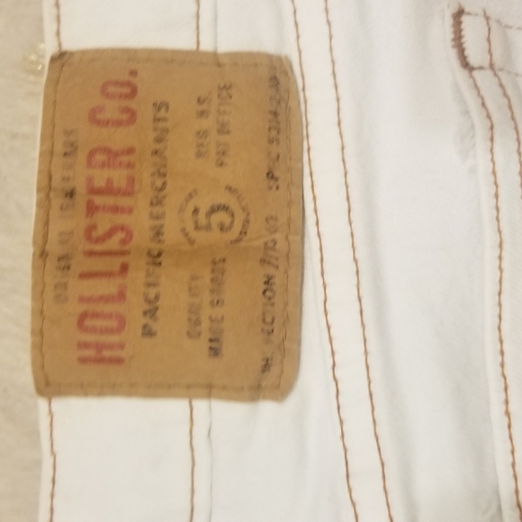 Hollister Cut Off Shorts - Picture 5 of 5